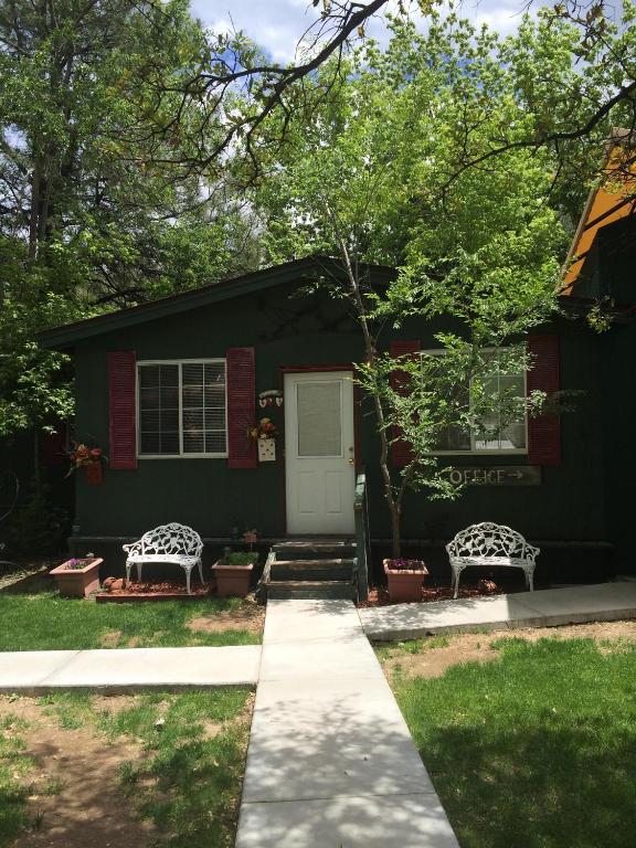 Apple Creek Cottages Main image 1